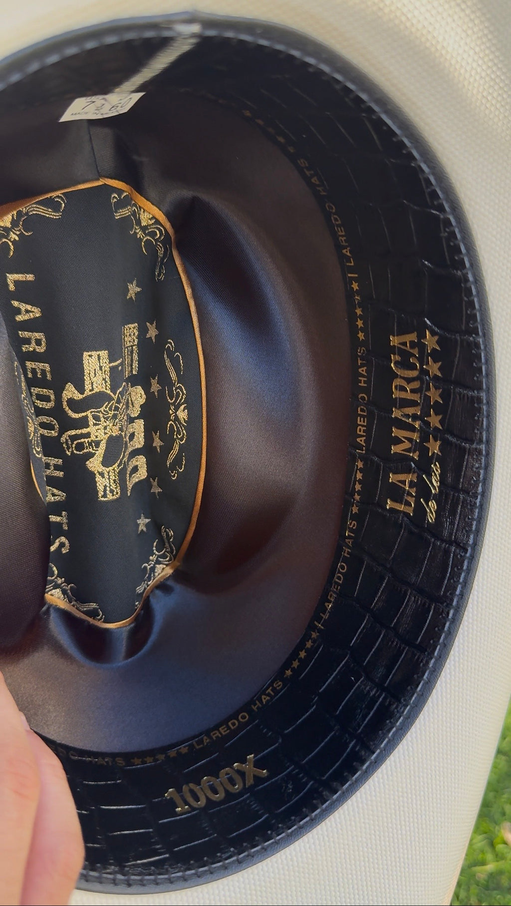 Laredo 1,000x Aligeitor Negro