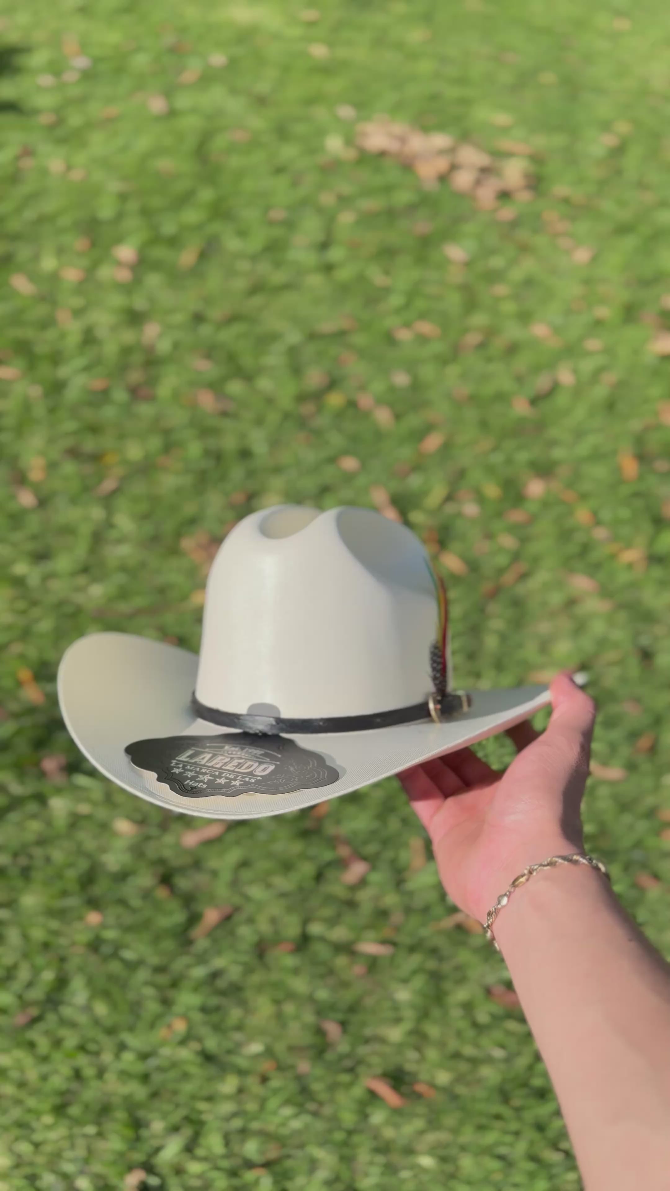 Laredo Fino 10,000x Sinaloa(Avestruz Original)